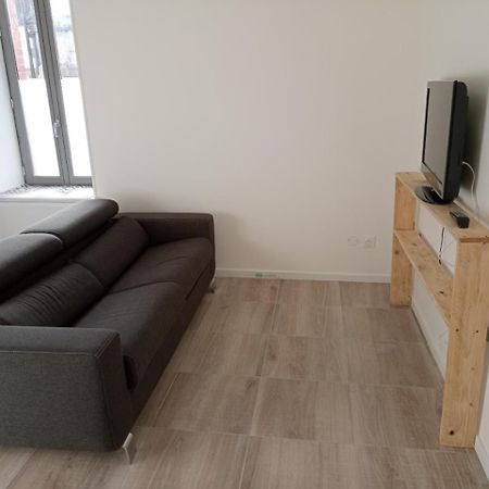 Appart Proche Toutes Commodites Souvigny Exteriér fotografie