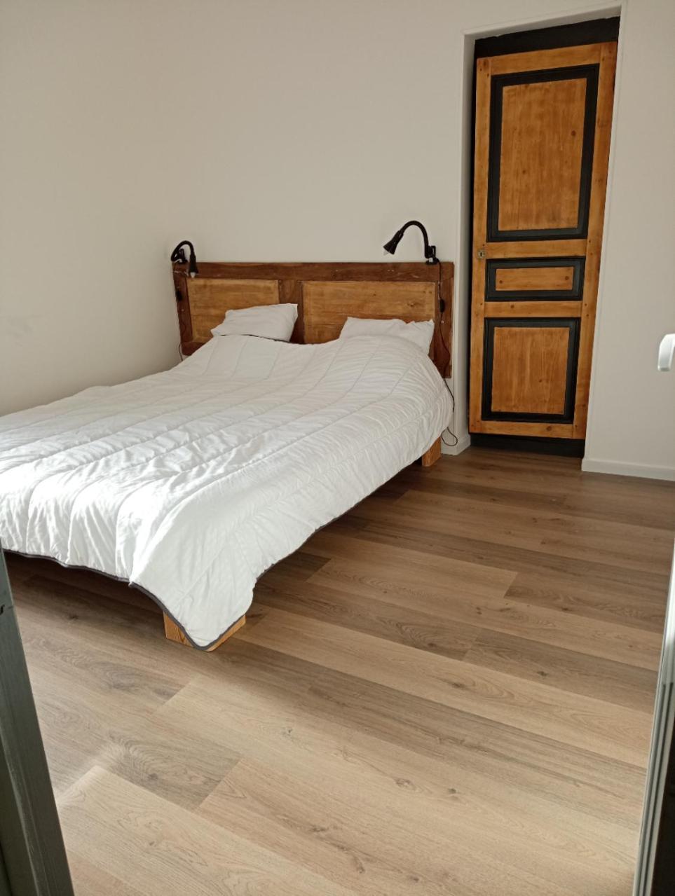 Appart Proche Toutes Commodites Souvigny Exteriér fotografie